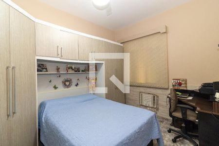 Quarto 2 de casa à venda com 5 quartos, 270m² em Realengo, Rio de Janeiro