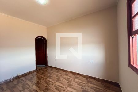 Suíte de casa à venda com 4 quartos, 221m² em Vila Martina, Valinhos