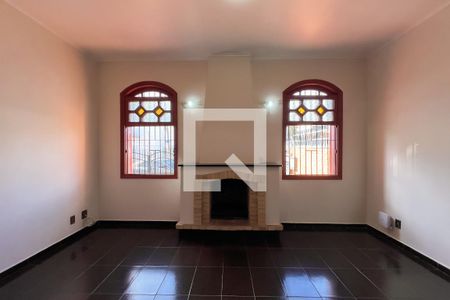 Sala de casa à venda com 4 quartos, 221m² em Vila Martina, Valinhos
