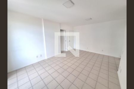 Sala de apartamento para alugar com 2 quartos, 70m² em Centro, Florianópolis