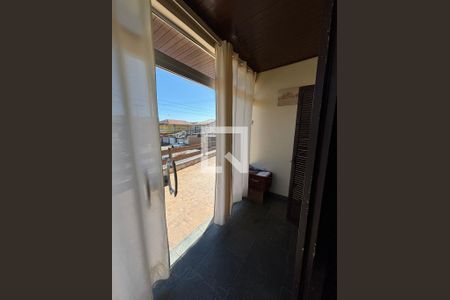 Espaço sala de casa à venda com 4 quartos, 388m² em Jardim São Luis, Barueri