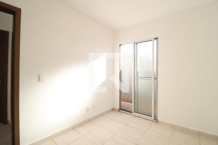 Quarto 1 de apartamento para alugar com 2 quartos, 50m² em Jardim Europa, Uberlândia
