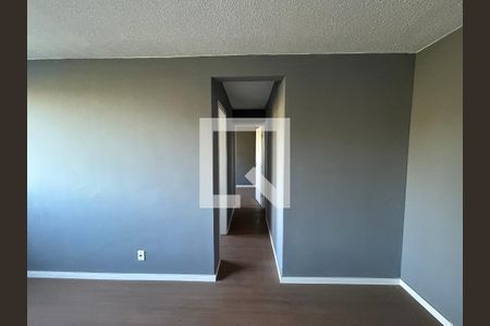 Corredor de apartamento para alugar com 2 quartos, 47m² em Honório Gurgel, Rio de Janeiro