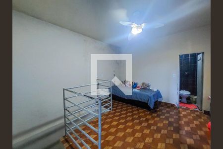 Quarto 1 de casa para alugar com 2 quartos, 80m² em Parque Santo Antônio, São Paulo