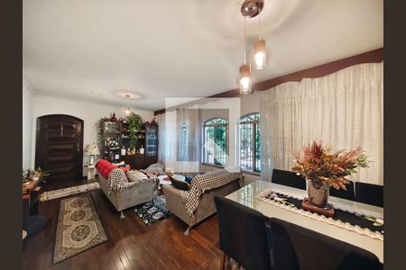 Casa à venda com 3 quartos, 230m² em Jardim Virginia Bianca, São Paulo