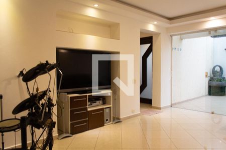 Sala de casa de condomínio à venda com 5 quartos, 350m² em Vila Elvira, São Paulo