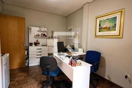 Quarto 1 de casa para alugar com 4 quartos, 240m² em Grajaú, Belo Horizonte