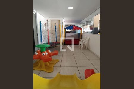 Apartamento à venda com 3 quartos, 68m² em Cabral, Contagem