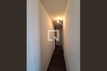 Corredor de apartamento à venda com 2 quartos, 70m² em Ingá, Niterói