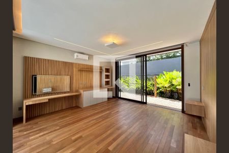 Casa à venda com 4 quartos, 463m² em Sousas, Campinas