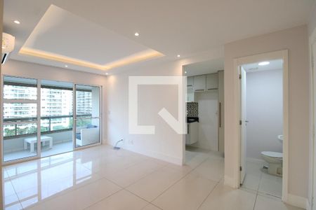 Sala de apartamento para alugar com 3 quartos, 90m² em Barra Olímpica, Rio de Janeiro