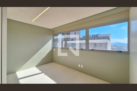 Quarto de apartamento para alugar com 4 quartos, 184m² em Água Branca, São Paulo