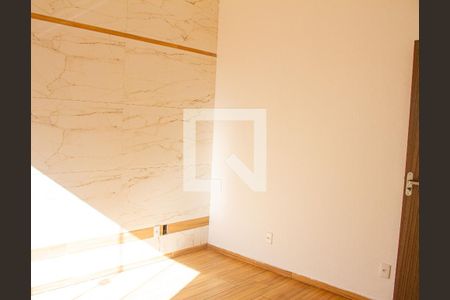 Casa para alugar com 2 quartos, 85m² em Santa Cruz, Rio de Janeiro