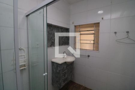 Banheiro de casa para alugar com 1 quarto, 50m² em Vila California, São Paulo