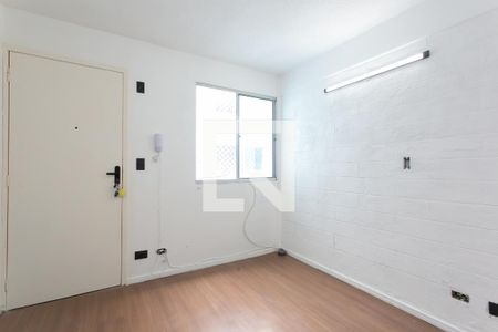Sala de apartamento para alugar com 2 quartos, 50m² em Jardim Marilu, São Paulo