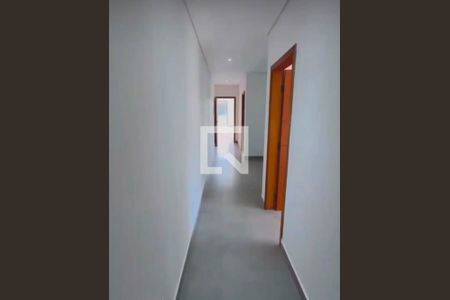 Corredor de casa de condomínio para alugar com 3 quartos, 256m² em Condomínio Santa Adélia, Cotia