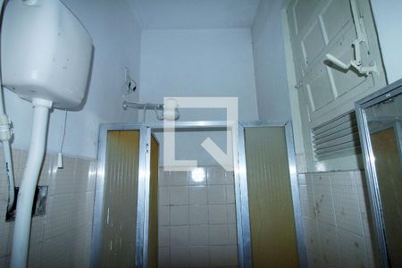 Banheiro de casa à venda com 1 quarto, 122m² em Vila Kosmos, Rio de Janeiro
