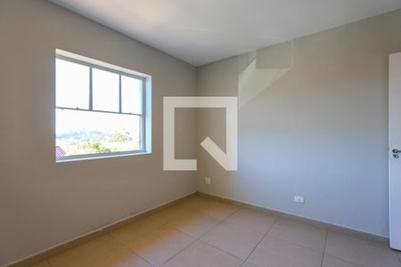 Quarto 1 de casa para alugar com 2 quartos, 120m² em Cidade Intercap, Taboão da Serra