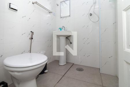 Banheiro de apartamento para alugar com 1 quarto, 45m² em Bom Retiro, São Paulo