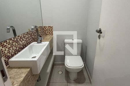 Lavabo de apartamento para alugar com 2 quartos, 111m² em Ponta da Praia, Santos