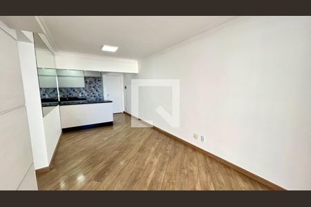 Sala de apartamento para alugar com 2 quartos, 75m² em Vila Augusta, Guarulhos