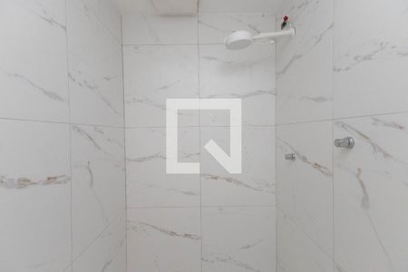 Banheiro 1 de casa para alugar com 2 quartos, 90m² em Parque Casa de Pedra, São Paulo