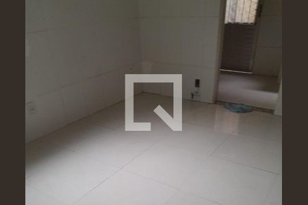 Sala de apartamento para alugar com 2 quartos, 75m² em Covanca, São Gonçalo