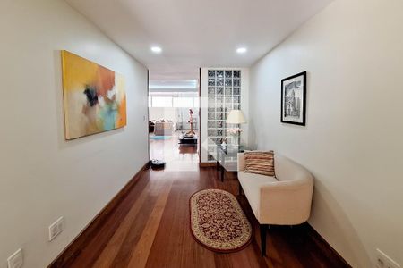 Sala 1 de casa de condomínio à venda com 4 quartos, 240m² em Ingá, Niterói