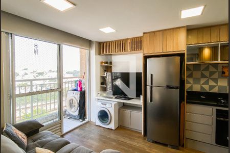 Sala/Cozinha de apartamento para alugar com 2 quartos, 39m² em Vila Ré, São Paulo