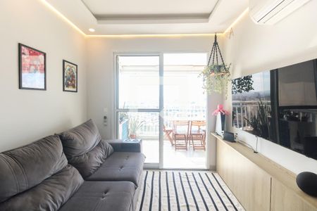 Sala  de apartamento à venda com 2 quartos, 58m² em Penha de França, São Paulo