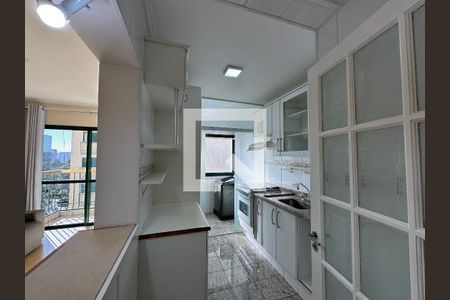 Cozinha de apartamento para alugar com 3 quartos, 90m² em Alphaville, Barueri