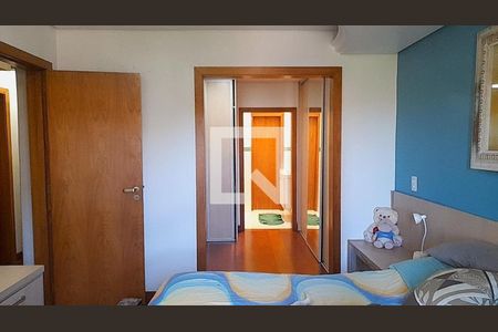 Quarto de casa para alugar com 3 quartos, 183m² em Jardim Itu, Porto Alegre