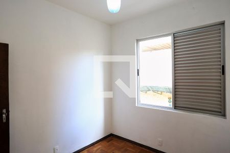 Quarto de apartamento à venda com 3 quartos, 119m² em Santa Efigênia, Belo Horizonte