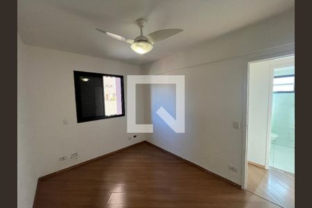 Quarto 1  de apartamento para alugar com 3 quartos, 85m² em Jardim Maria Rosa, Taboão da Serra