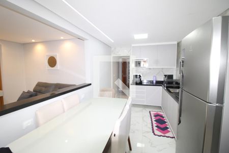 Sala / Cozinha de casa para alugar com 3 quartos, 315m² em Vila Verde, São Paulo