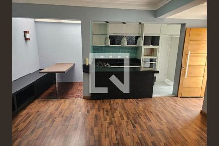 Casa à venda com 2 quartos, 85m² em Vila Nair, São Paulo