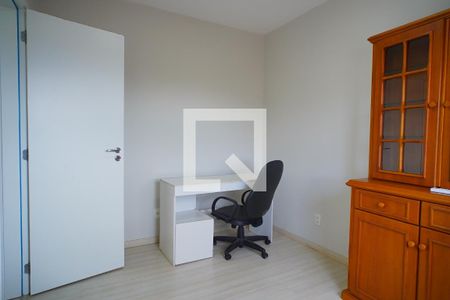 Quarto 2 de apartamento para alugar com 2 quartos, 69m² em Santo Antônio, Porto Alegre