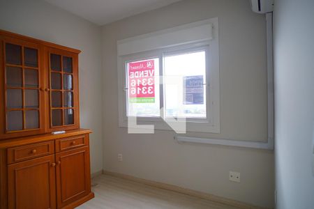 Quarto 2 de apartamento para alugar com 2 quartos, 69m² em Santo Antônio, Porto Alegre