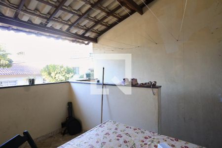 Varanda da Sala de casa para alugar com 2 quartos, 75m² em Palmares, Belo Horizonte