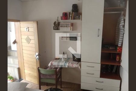 Quarto de casa à venda com 5 quartos, 200m² em Grajaú, São Paulo
