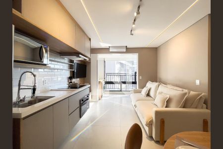 Sala/Cozinha de apartamento à venda com 2 quartos, 40m² em Cidade Jardim, São Paulo