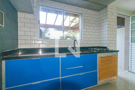 Cozinha de casa de condomínio para alugar com 2 quartos, 100m² em Igara, Canoas
