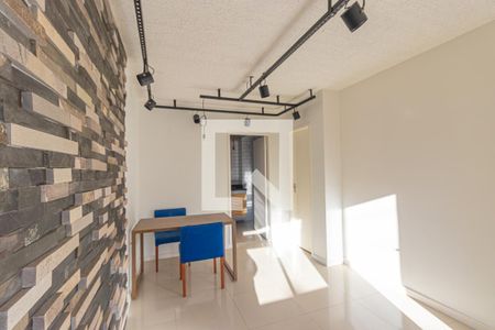 Sala de casa de condomínio para alugar com 2 quartos, 100m² em Igara, Canoas