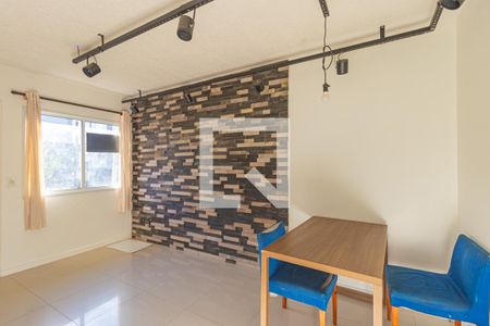 Sala de casa de condomínio para alugar com 2 quartos, 100m² em Igara, Canoas