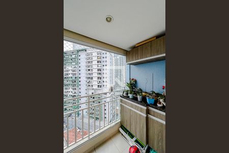 Varanda de apartamento à venda com 3 quartos, 60m² em Chácara Seis de Outubro, São Paulo