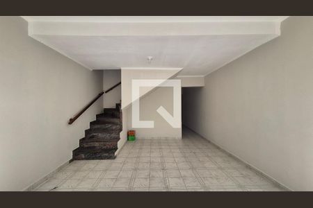 Sala de casa para alugar com 3 quartos, 217m² em Parque Oratório, Santo André