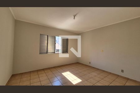 Quarto de casa para alugar com 3 quartos, 217m² em Parque Oratório, Santo André