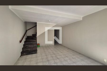 Sala de casa para alugar com 3 quartos, 217m² em Parque Oratório, Santo André