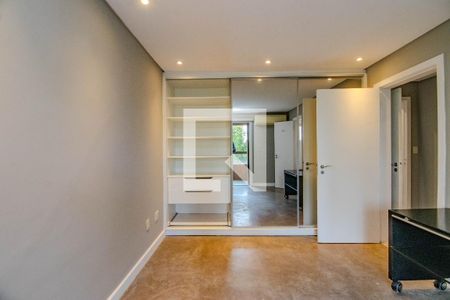 Suíte de apartamento para alugar com 2 quartos, 205m² em Boa Vista, Porto Alegre