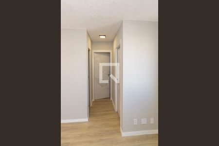 Sala de apartamento à venda com 2 quartos, 46m² em Ramos, Rio de Janeiro